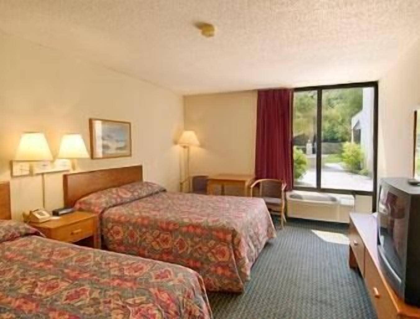 Days Inn By Wyndham Myrtle Beach Room photo