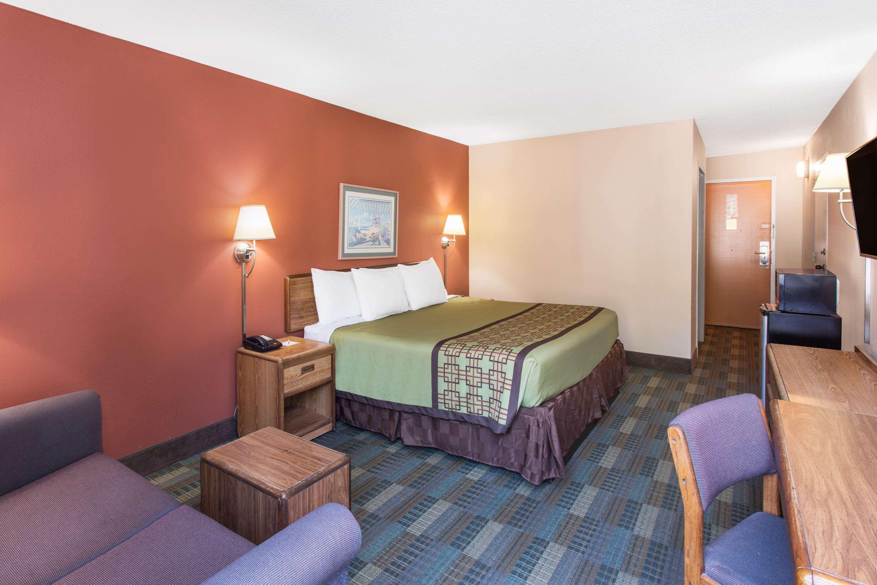 Days Inn By Wyndham Myrtle Beach Socastee Exterior photo