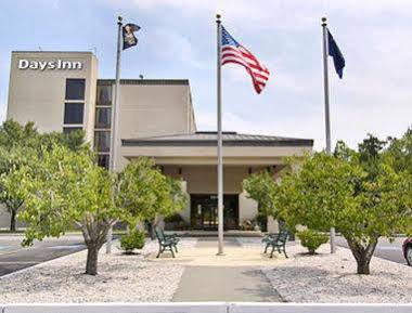 Days Inn By Wyndham Myrtle Beach Exterior photo